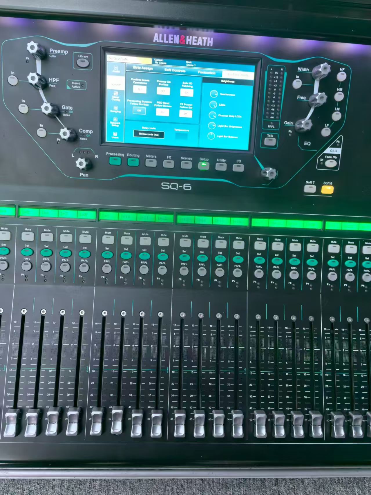 Allen & Heath SQ-6 Digital Mixer